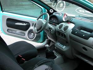 Renault Twingo - Autóhifi beépítés referenciák