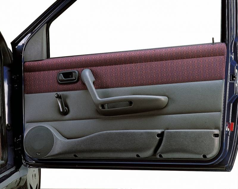 Phonocar 3/726  Fiat Punto ajtópanel, antracit színben Hangszóró beépítő keret 0