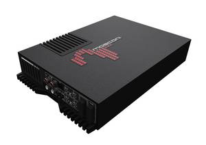 Gladen Audio 130.4/24V négycsatornás autóhifi erősítő, 24 voltos áramellátású járművekbe 4 csatornás autóhifi erősítő
